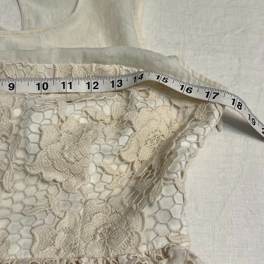 Floreat Anthropologie Women’s Ivory Crochet Lace Peplum Top Size M Sleeveless - Picture 5 of 7